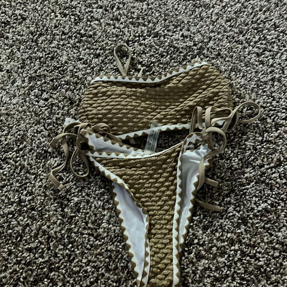 never worn. not my style